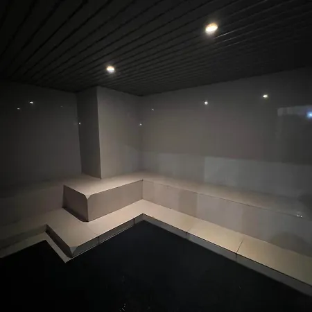 Super Comfy Big Space Condo In Imperial Suites Boulevard Mall Kuching Exterior photo
