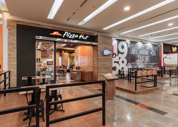 Super Comfy Big Space Condo In Imperial Suites Boulevard Mall