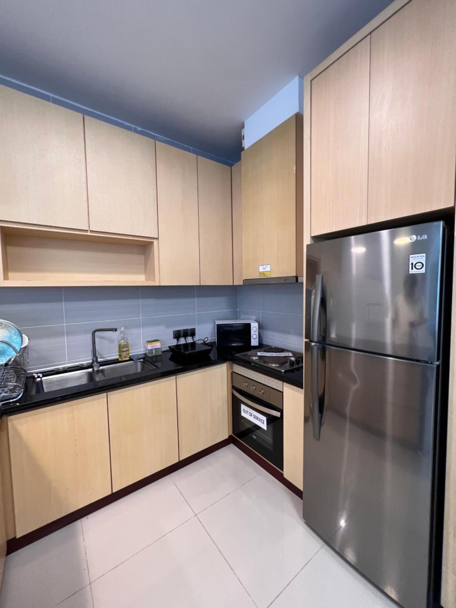 Super Comfy Big Space In Imperial Boulevard Mall Apartment